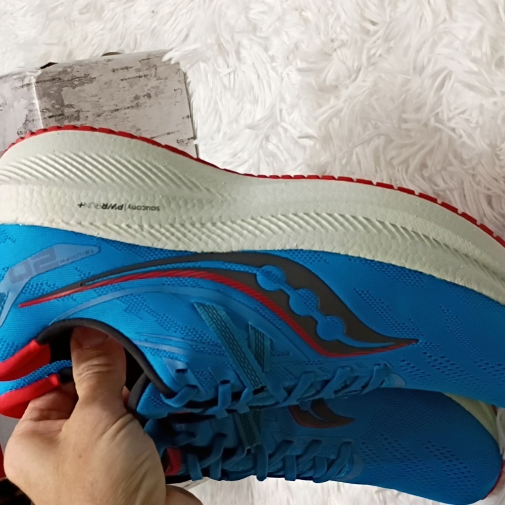 Saucony Triumph 20 Ocean Men's Sz 11 Running Shoes 🆕 - Picture 3 of 11